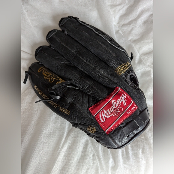 Rawlings Leather Ball Glove - Picture 2 of 5
